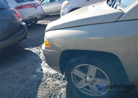 2009 Jeep Compass Sport from USA, damaged, VIN 1J4FT47A19D225910